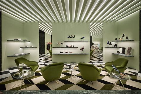 bruxelles prada|Prada opens its first Brussels store – HERO.